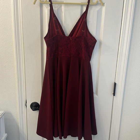 Maroon Dress - Picture 3 of 4